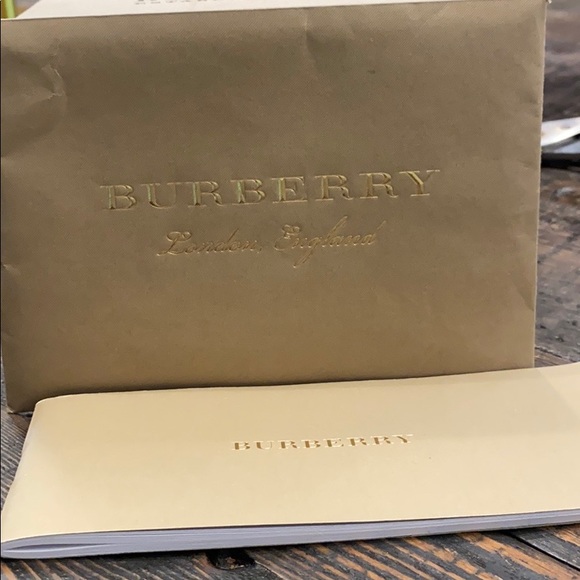 BURBERRY BU9001 Watch Silver For Sale 38mm - Picture 6 of 8